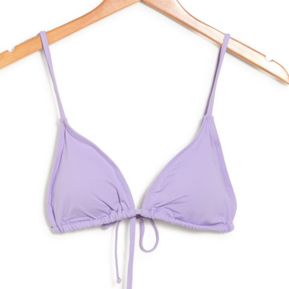 WeWoreWhat bikini set with V-Shape bottoms and triangle top